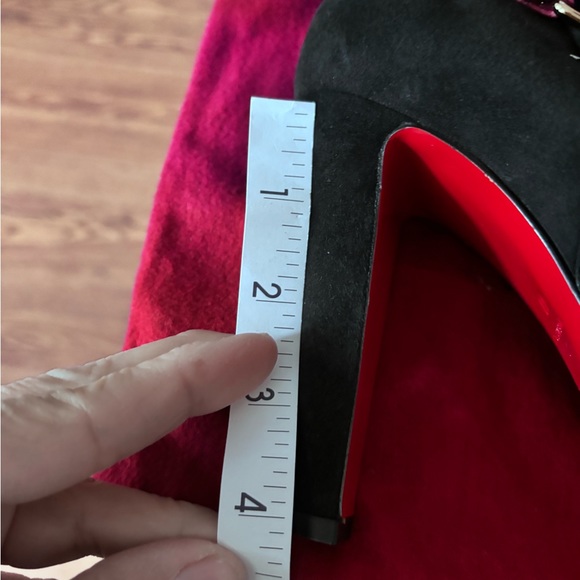 Christian Louboutin Cavalitta Booties 40 - Picture 11 of 11
